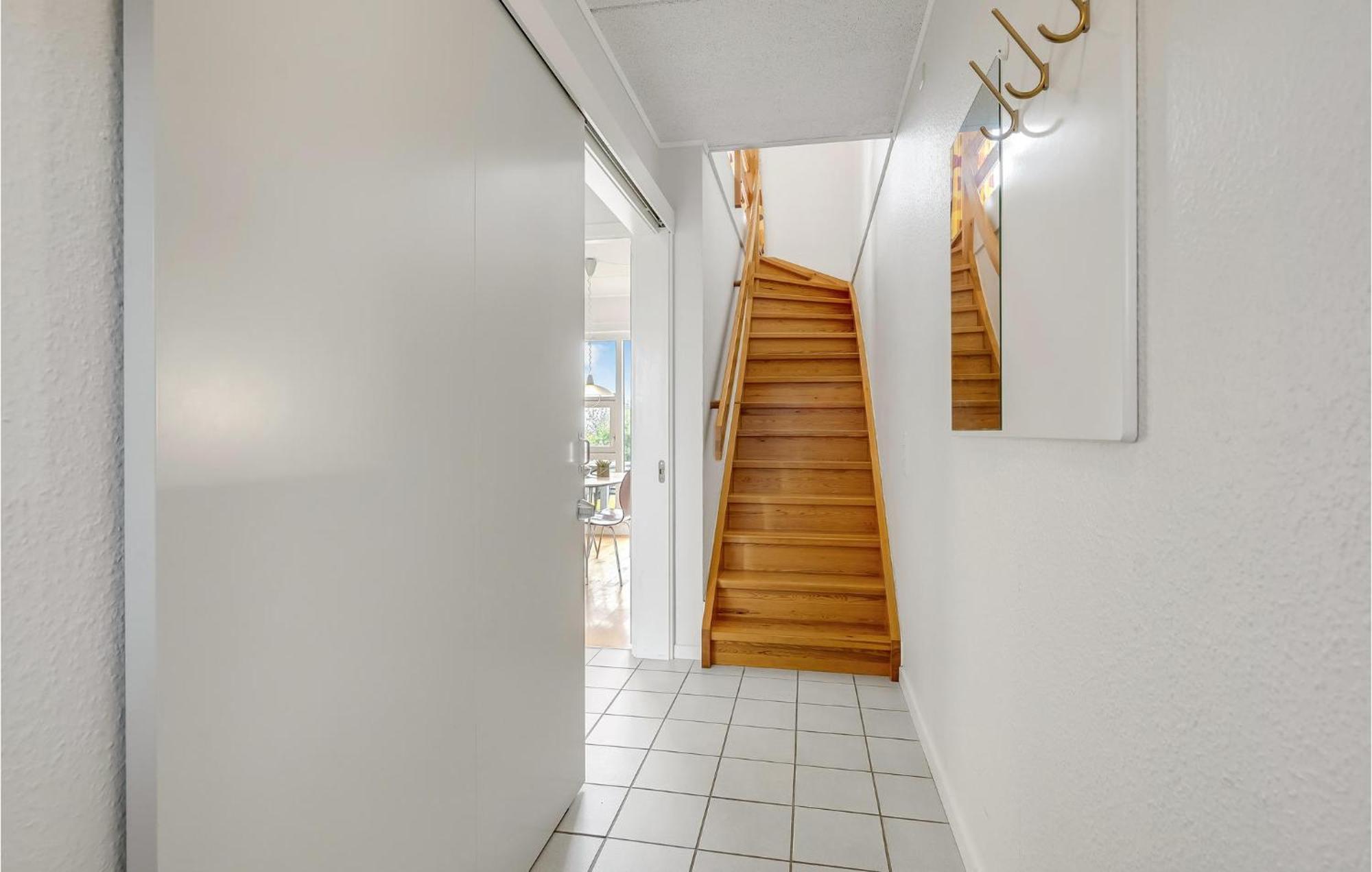 2 Bedroom Stunning Home In Hojer Ngoại thất bức ảnh